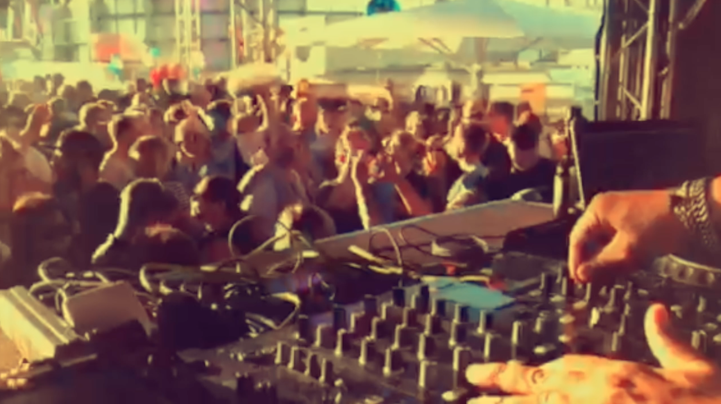 Strandpiraten Düsseldorf feine elektronische musik & sonnenschein